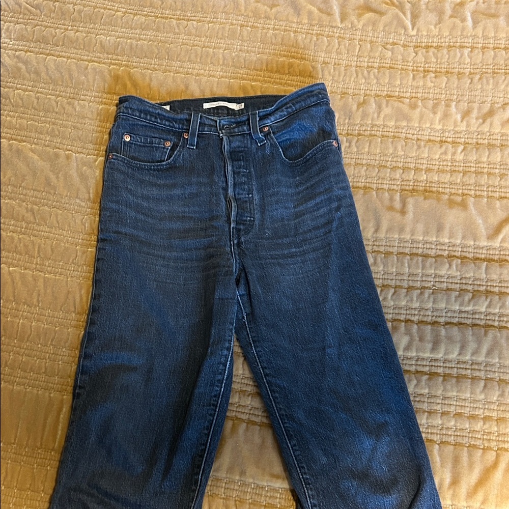 Levi’s Ribcage 27